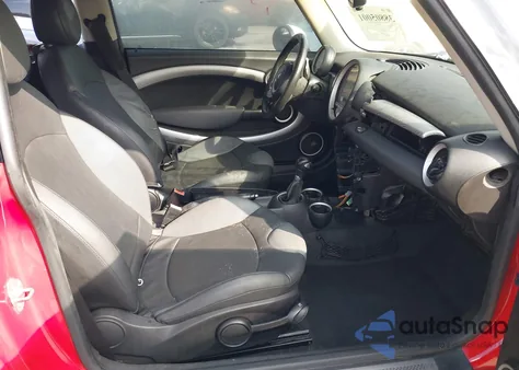 2010 Mini Cooper S из США, поврежденный, VIN WMWMF7C53ATZ68901